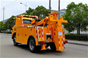 易门高速路拖车费